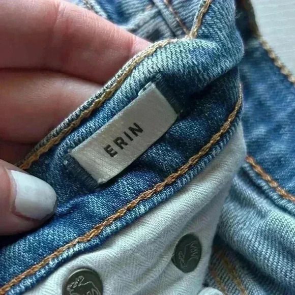 Abercrombie & Fitch Erin Straight leg Jeans size 27. Great, pre-worn condition. - Picture 8 of 9